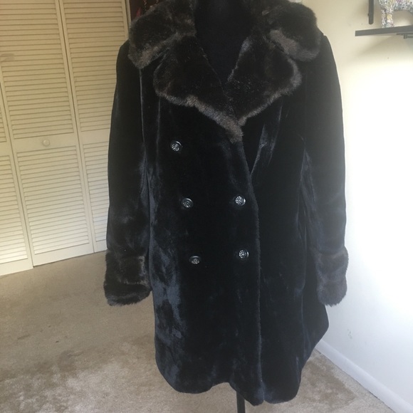 Borgazia Career Originals Faux Fur Coat 